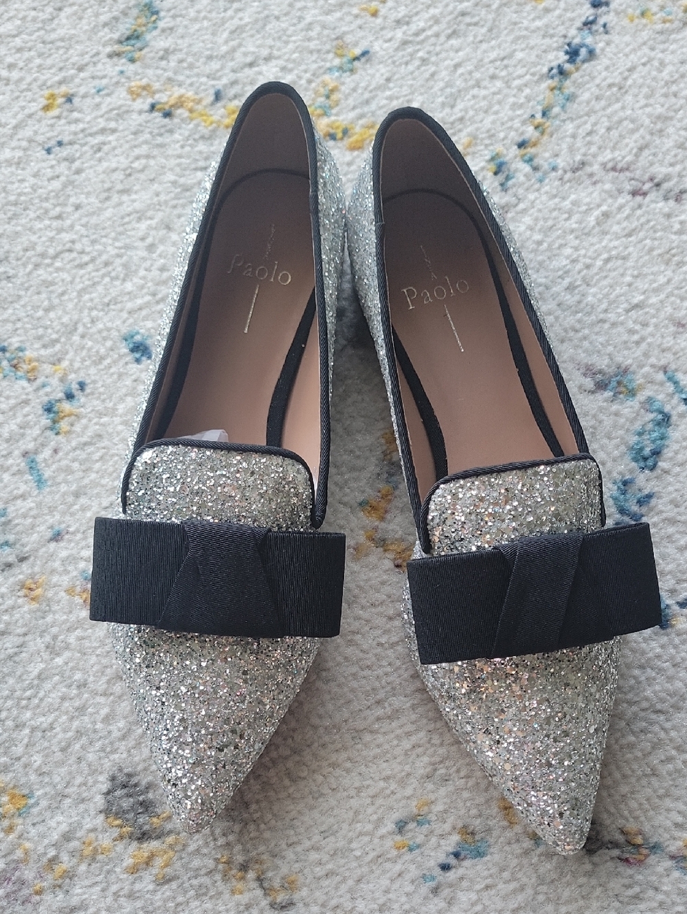 BRAND NEW LINEA PAOLO Silver Glitter Pointed Flats with Black Bow Accent